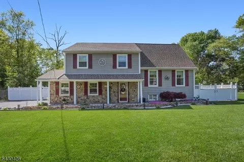 317 Jamestown Rd, Bridgewater, NJ 08807