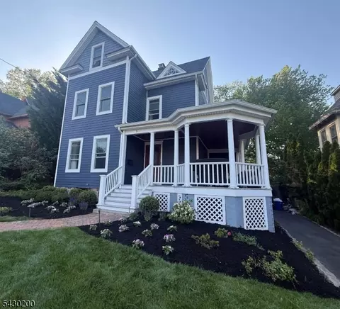 31 Maple Ave, Madison, NJ 07940