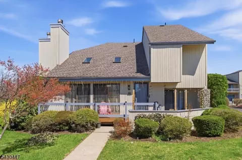 9 Talbot St, Somerset, NJ 08873