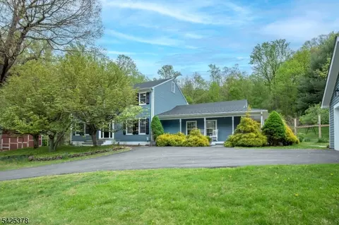 119 Turtleback Rd, Califon, NJ 07830