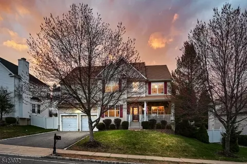 654 Skyline Dr, Lake Hopatcong, NJ 07849