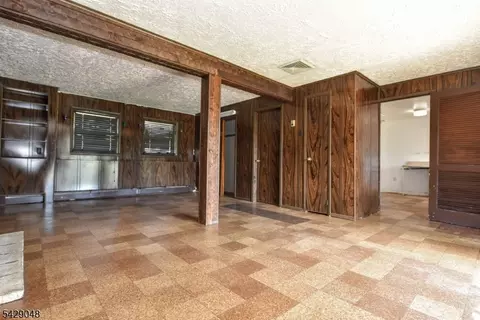 5 Burnside Pl, Wayne, NJ 07470 photo 30