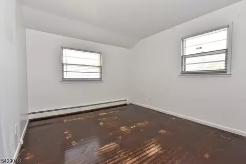 5 Burnside Pl, Wayne, NJ 07470 photo 26