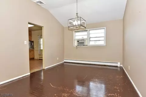 5 Burnside Pl, Wayne, NJ 07470 photo 21