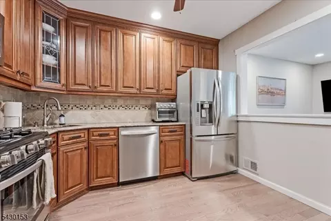 2103 Park Pl, Springfield, NJ 07081 photo 10