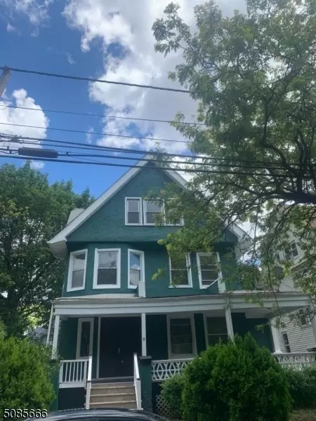 852 S 13th St, Newark, NJ 07108