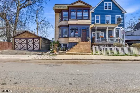 38-40 Schley St, Newark, NJ 07112