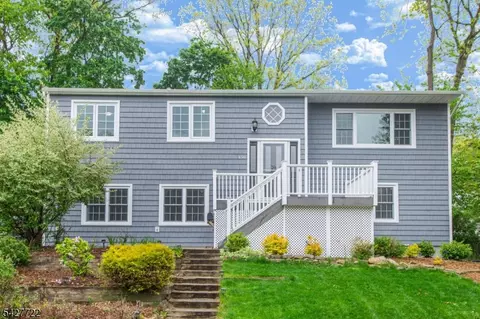 450 Herrick Dr, Dover, NJ 07801