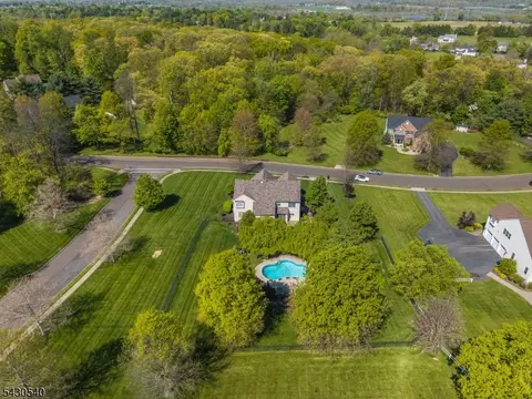 View/Area - 9 Hawk Dr, Ringoes, NJ 08551 photo 2 of 3