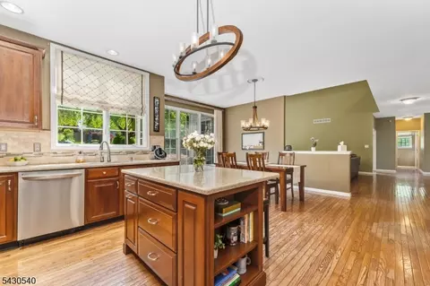 Kitchen - 9 Hawk Dr, Ringoes, NJ 08551 photo 2 of 2