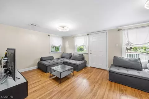 124 Crain Rd, Paramus, NJ 07652 photo 23