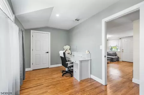 124 Crain Rd, Paramus, NJ 07652 photo 27