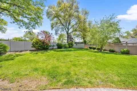 124 Crain Rd, Paramus, NJ 07652 photo 44