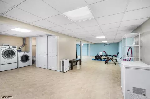 124 Crain Rd, Paramus, NJ 07652 photo 34