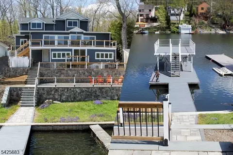 223 Squaw Trl, Andover, NJ 07821