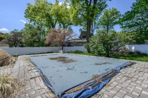 Exterior - 49 Colonial Dr, Clark, NJ 07066 photo 5 of 6