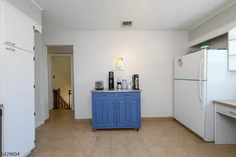 Entry Way - 49 Colonial Dr, Clark, NJ 07066 photo 1 of 2
