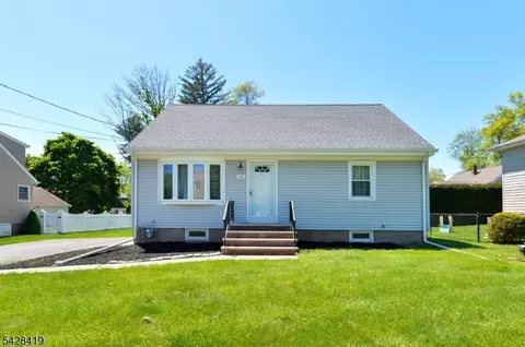 113 Stanley Ct, North Haledon, NJ 07508