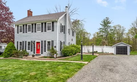 73 Main St, Flanders, NJ 07836