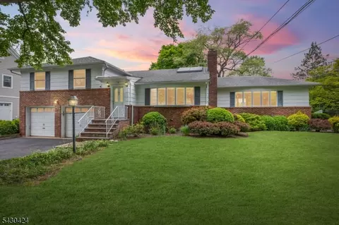 13 Harvard St, Summit, NJ 07901