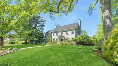212 Midland Ave, Montclair, NJ 07042