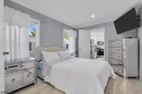 Bedroom - 9 White Birch Park, Hampton, NJ 08827 photo 4 of 4