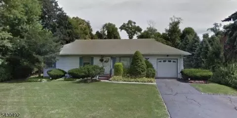 70 Hardwick Ln, Wayne, NJ 07470 photo 1