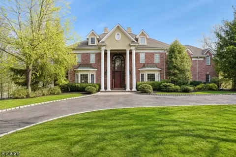 50 Sequoia Dr, Watchung, NJ 07069