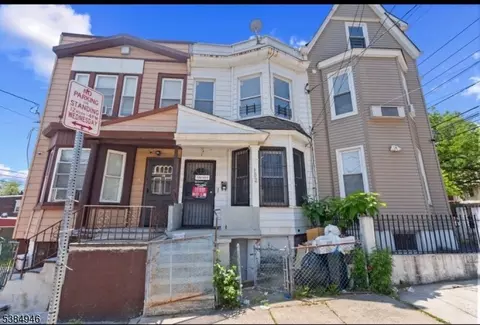 132 Chester Ave, Newark, NJ 07104