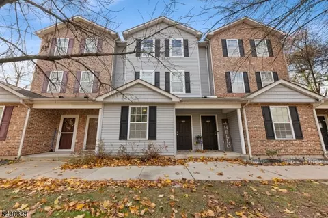 28 Matilda Ave # A, Somerset, NJ 08873