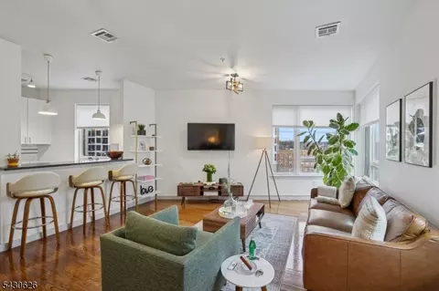 52 Lincoln Ave, City Of Orange, NJ 07050