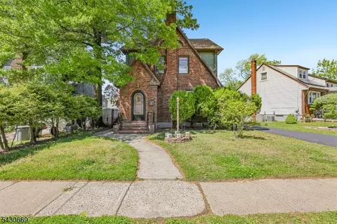 423 E Lincoln Ave, Cranford, NJ 07016