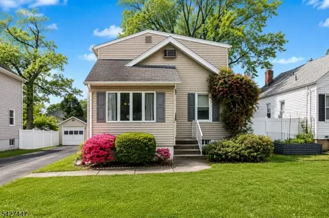 74 8th Ave, Hawthorne, NJ 07506