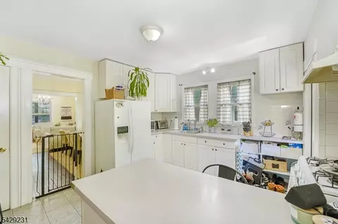 Kitchen - 718 Springfield Ave, Summit, NJ 07901 photo 2 of 4