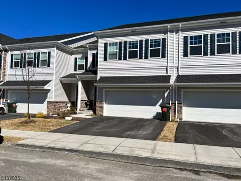 61 Gerhard Pl, Morristown, NJ 07960
