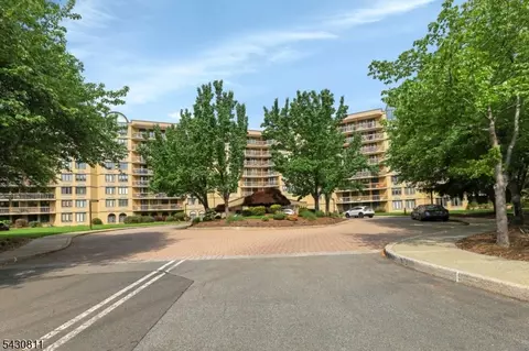 10 Smith Manor Blvd #804, West Orange, NJ 07052