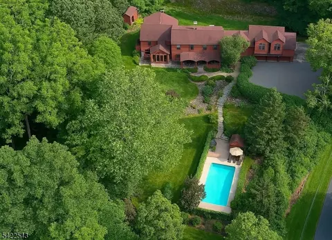 23 Edge Hill Rd, Blairstown, NJ 07825