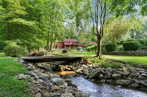 23 Edge Hill Rd, Blairstown, NJ 07825