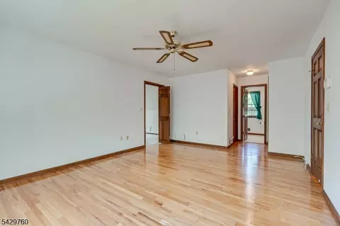 194 Plainfield Rd, Edison, NJ 08820 photo 16