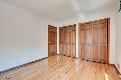 194 Plainfield Rd, Edison, NJ 08820 photo 6