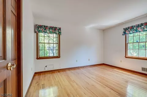 194 Plainfield Rd, Edison, NJ 08820 photo 8