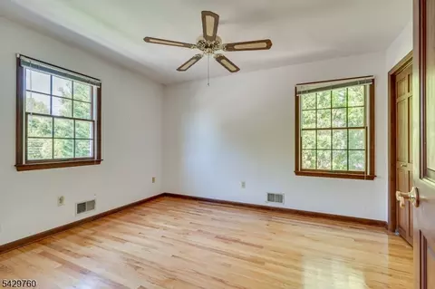 194 Plainfield Rd, Edison, NJ 08820 photo 10