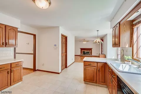194 Plainfield Rd, Edison, NJ 08820 photo 24