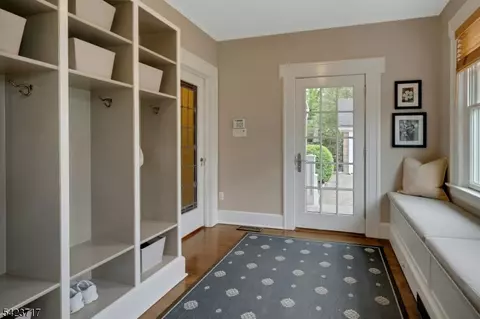 Entry Way - 230 Summit Ave, Summit, NJ 07901 photo 4 of 5