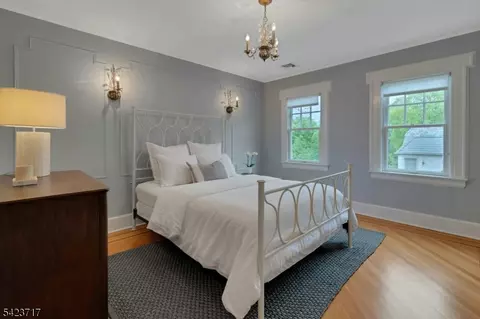 Bedroom - 230 Summit Ave, Summit, NJ 07901 photo 4 of 6
