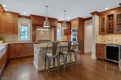 Kitchen - 230 Summit Ave, Summit, NJ 07901 photo 2 of 3