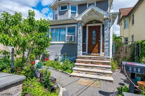 841 Summer St, Elizabeth, NJ 07202