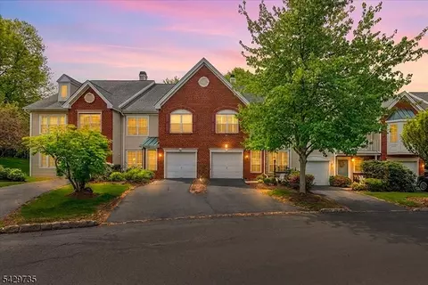 403 Timberbrooke Dr #C, Bedminster, NJ 07921