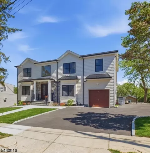 25 Mayfair Pl, Clifton, NJ 07013