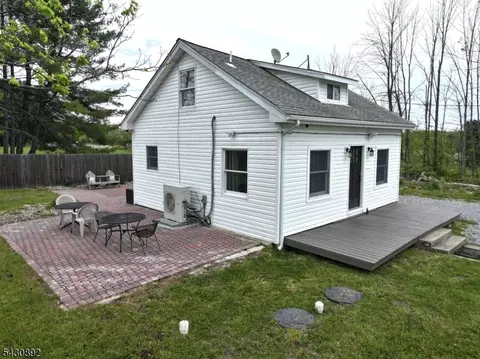 29 Cook Rd, Branchville, NJ 07826